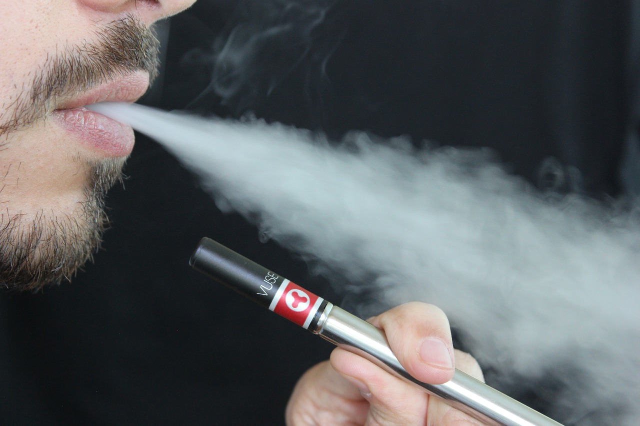 elfbar nachfüll pod läuft aus Cigarette electronique VS cigarette : ecologie, nocivité et pollution