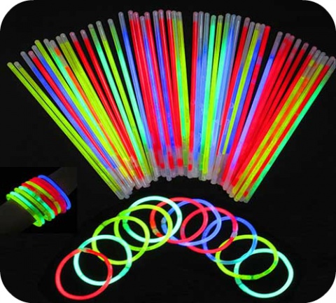 Colliers et bracelets fluorescents